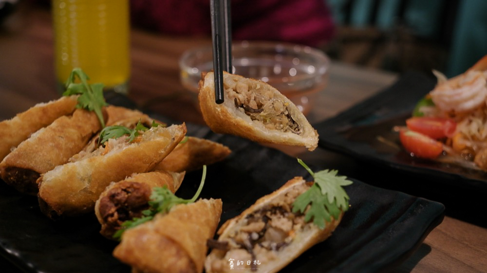 巫泰式燒烤-道地泰式銅盤烤肉-正宗泰國嘟嘟車 台中南區美食 台中南區餐廳 台中泰式料理 賽的日札_-40.png