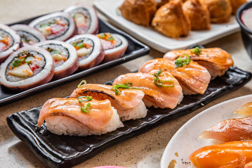 嘉義市東區體育館壽司/根井壽司｜還沒開門就大排長龍平價壽司店！生魚片握壽司六個只要百元出頭