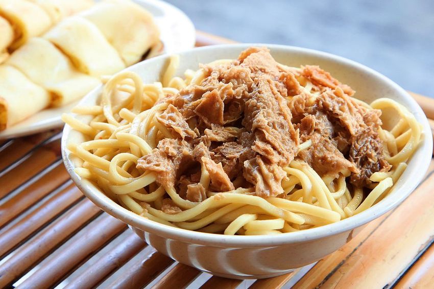 府安路無名素食早點 /美食窩客 八字眉芯芯 提供