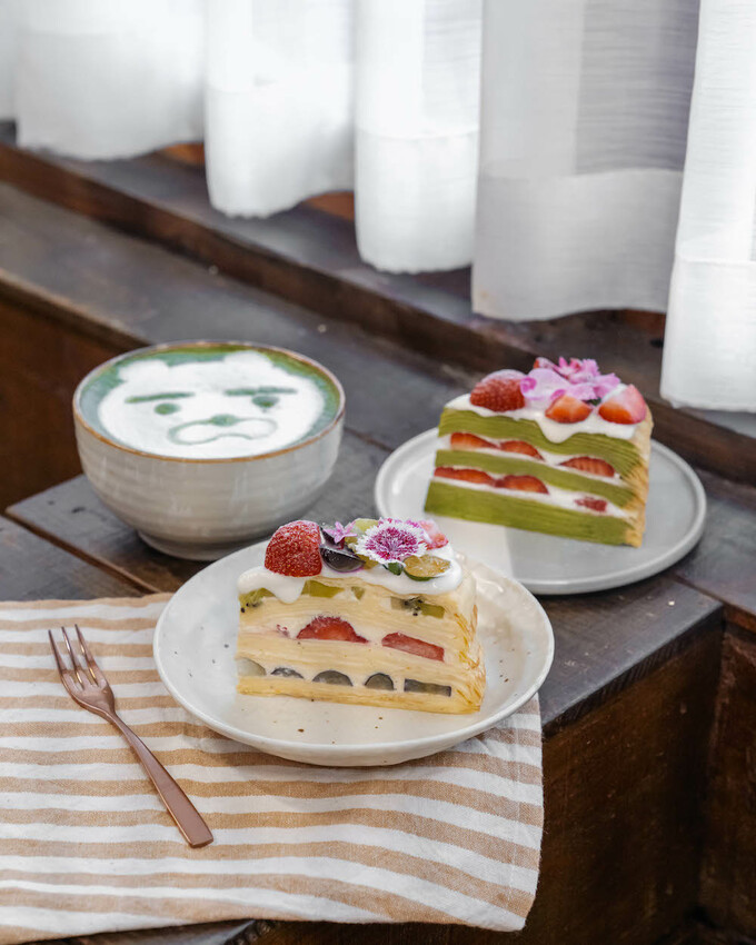 高雄 先生手作千層｜草莓季回歸！超人氣「抹茶草莓千層」，濃郁茶味尬酸甜草莓療癒欠吃～ · 算命的說我很愛吃