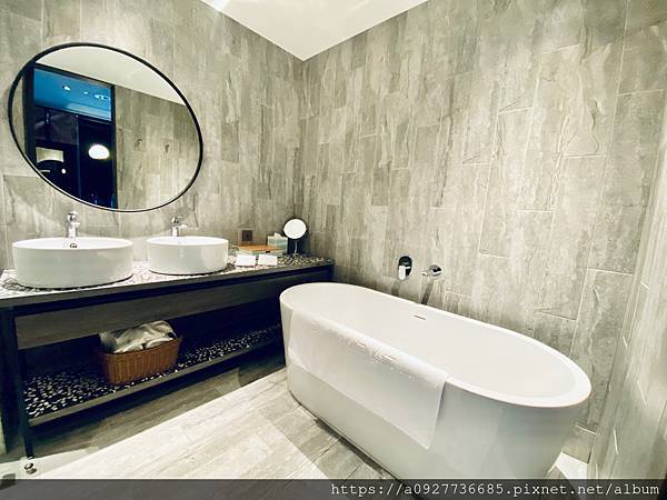 COZZI Blu 和逸飯店#桃園 #青埔 用海洋元素打造的飯店 /和逸飯店桃園館/桃園最熱門的飯店/利用假日帶小朋友來個微旅行吧