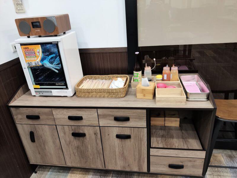 桃園大廟口蚵仔麵線 自助櫃