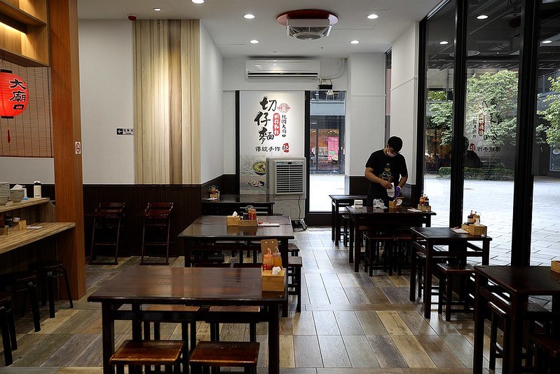 桃園大廟口切仔麵蚵仔麵線桃拾廣場小吃美食195