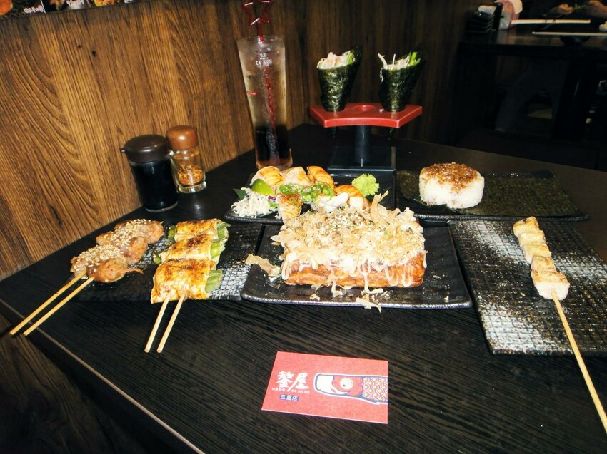 【美食】「鏊屋 三重店」串燒、壽司、酒類549元無限暢飲，三