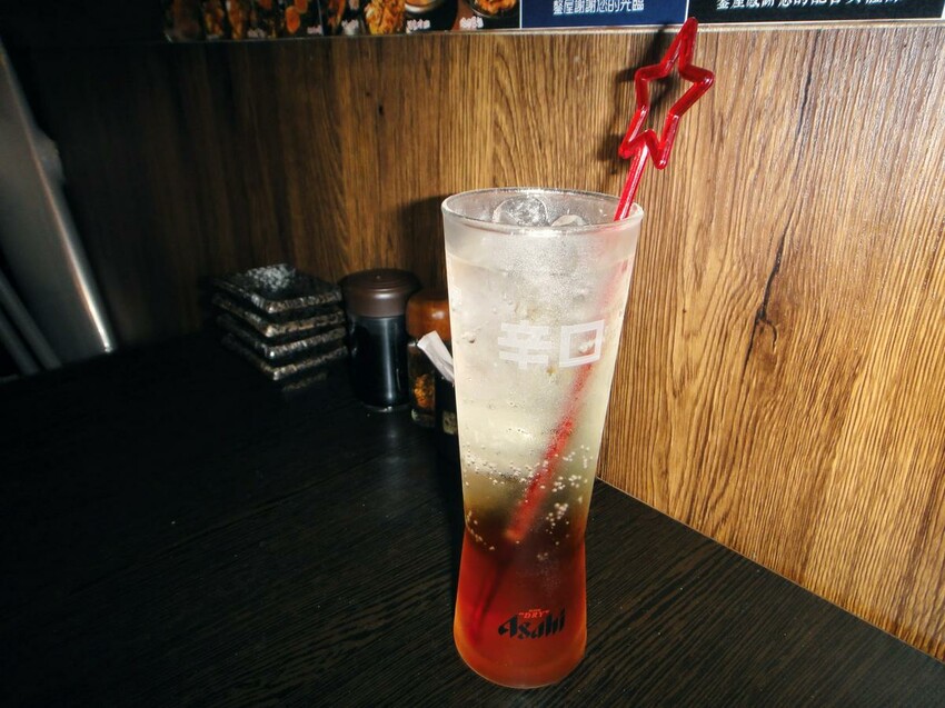 【美食】「鏊屋 三重店」串燒、壽司、酒類549元無限暢飲，三