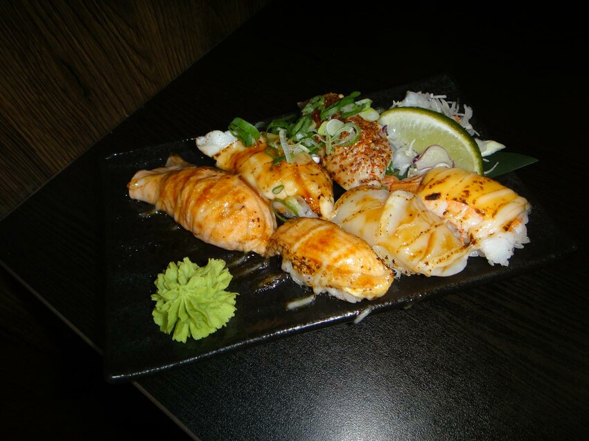 【美食】「鏊屋 三重店」串燒、壽司、酒類549元無限暢飲，三