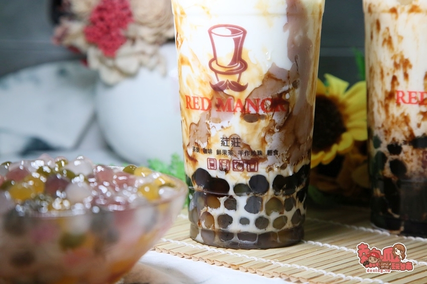 【台南飲料】珍珠控站出來!全台南口味最多的珍珠飲料在這~為了一杯好飲料,創造專利的製水製冰系統:葒莊珍珠輕飲 - 熱血玩台南。跳躍新世界