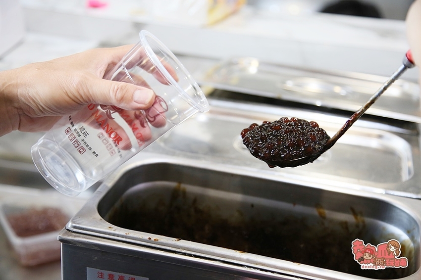 【台南飲料】珍珠控站出來!全台南口味最多的珍珠飲料在這~為了一杯好飲料,創造專利的製水製冰系統:葒莊珍珠輕飲 - 熱血玩台南。跳躍新世界