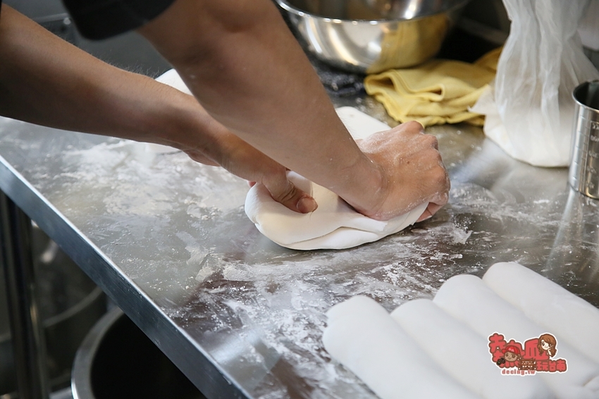 【台南飲料】珍珠控站出來!全台南口味最多的珍珠飲料在這~為了一杯好飲料,創造專利的製水製冰系統:葒莊珍珠輕飲 - 熱血玩台南。跳躍新世界