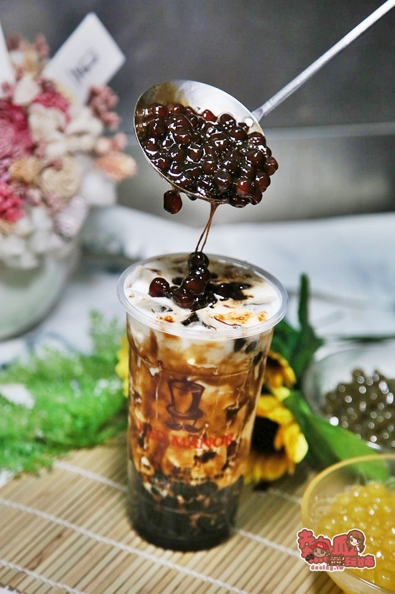 【台南飲料】珍珠控站出來!全台南口味最多的珍珠飲料在這~為了一杯好飲料,創造專利的製水製冰系統:葒莊珍珠輕飲 - 熱血玩台南。跳躍新世界