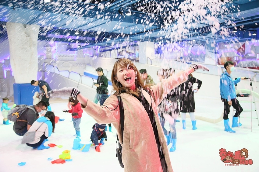 【台中景點】玩雪真的免出國！消暑滑雪道超好玩，大人小孩都瘋狂的玩雪聖地：SNOWTOWN雪樂地 - 熱血玩台南。跳躍新世界
