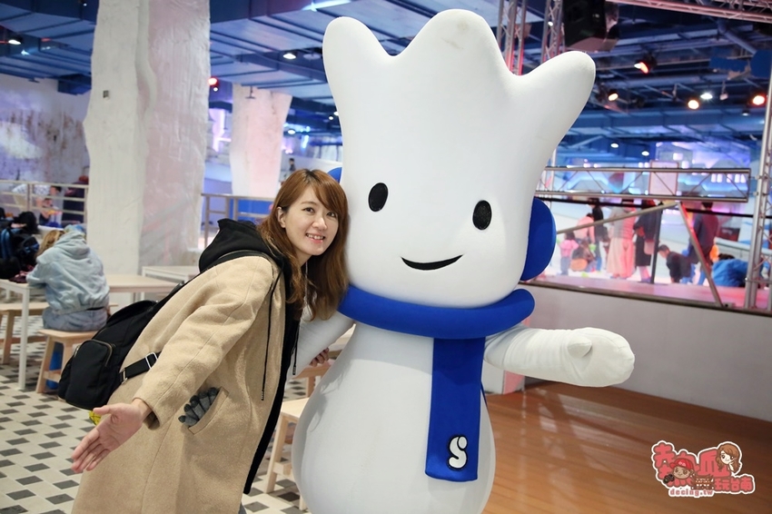 【台中景點】玩雪真的免出國！消暑滑雪道超好玩，大人小孩都瘋狂的玩雪聖地：SNOWTOWN雪樂地 - 熱血玩台南。跳躍新世界