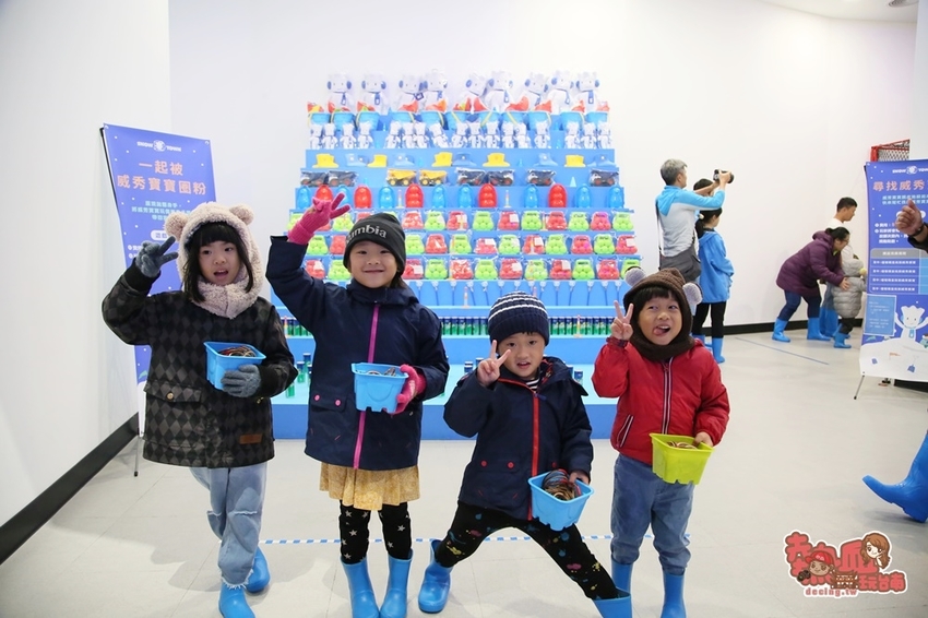 【台中景點】玩雪真的免出國！消暑滑雪道超好玩，大人小孩都瘋狂的玩雪聖地：SNOWTOWN雪樂地 - 熱血玩台南。跳躍新世界