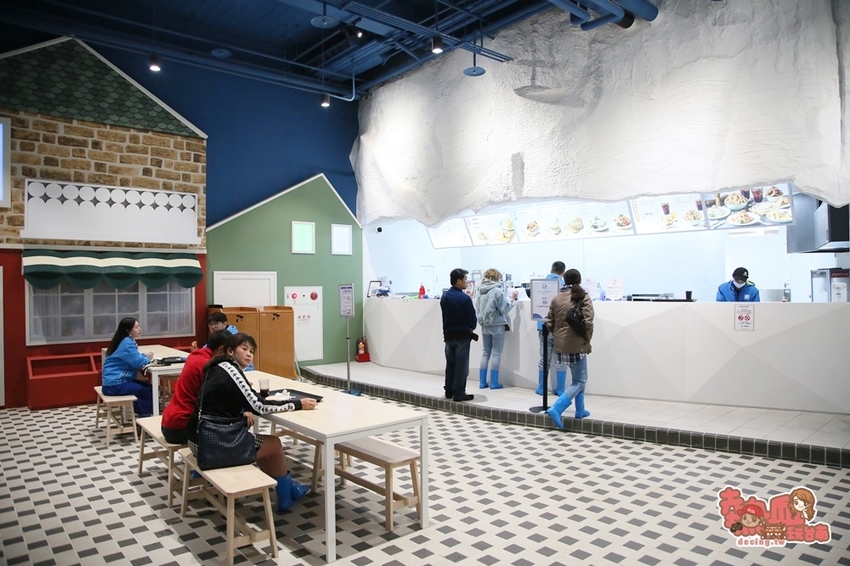 【台中景點】玩雪真的免出國！消暑滑雪道超好玩，大人小孩都瘋狂的玩雪聖地：SNOWTOWN雪樂地 - 熱血玩台南。跳躍新世界