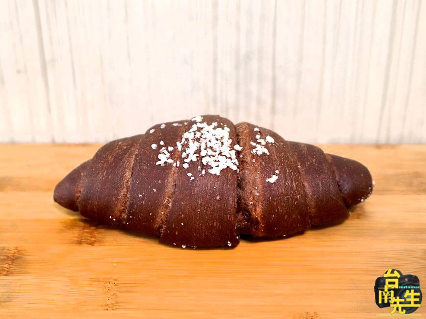 台南麵包店／從餐車賣到變店面／每日限量只賣五小時／嚴選食材天然無添加／藏身超隱密巷弄／沒有在地人帶路可能會找到崩潰