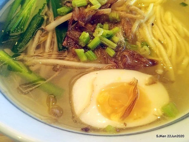 Cut noodle with salt crispy chicken and side dishes, Taipei, Taiwan, SJKen, Jun 22, 2020