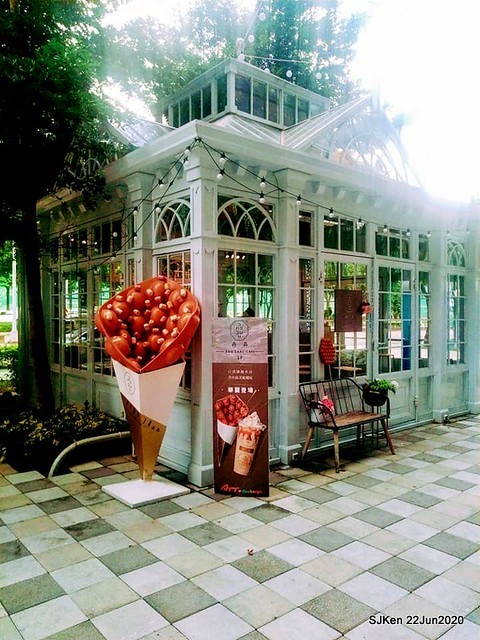 ATT 4 Recharge department store, Taipei, Taiwan, SJKen, Jun 22, 2020.