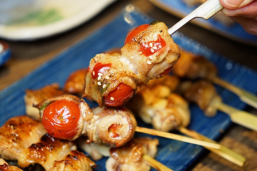 台中高人氣日式居酒屋｜將軍府勤美店，大啖比手掌大的大生蠔、串燒、特色清酒，菜單完全無雷絕對讓人再回訪