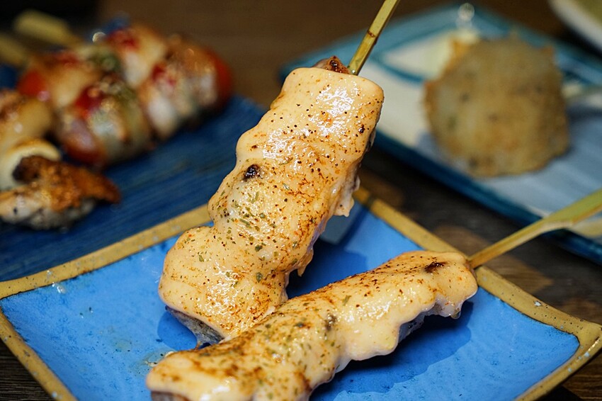 台中高人氣日式居酒屋｜將軍府勤美店，大啖比手掌大的大生蠔、串燒、特色清酒，菜單完全無雷絕對讓人再回訪