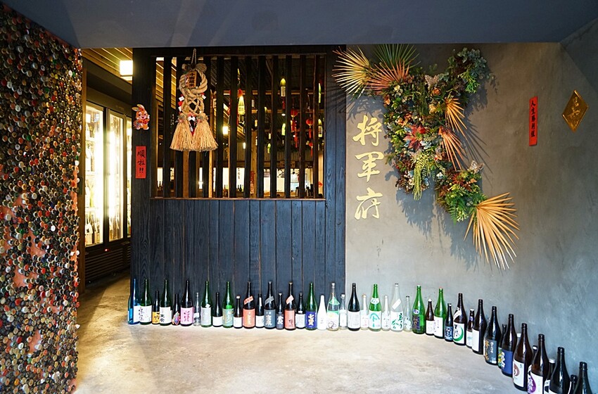 台中高人氣日式居酒屋｜將軍府勤美店，大啖比手掌大的大生蠔、串燒、特色清酒，菜單完全無雷絕對讓人再回訪