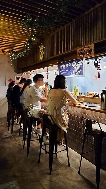 台中高人氣日式居酒屋｜將軍府勤美店，大啖比手掌大的大生蠔、串燒、特色清酒，菜單完全無雷絕對讓人再回訪