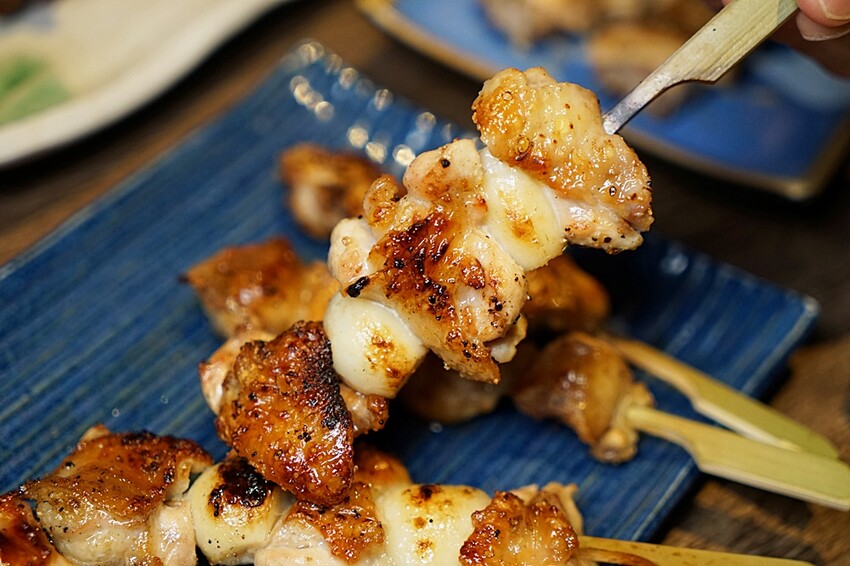 台中高人氣日式居酒屋｜將軍府勤美店，大啖比手掌大的大生蠔、串燒、特色清酒，菜單完全無雷絕對讓人再回訪