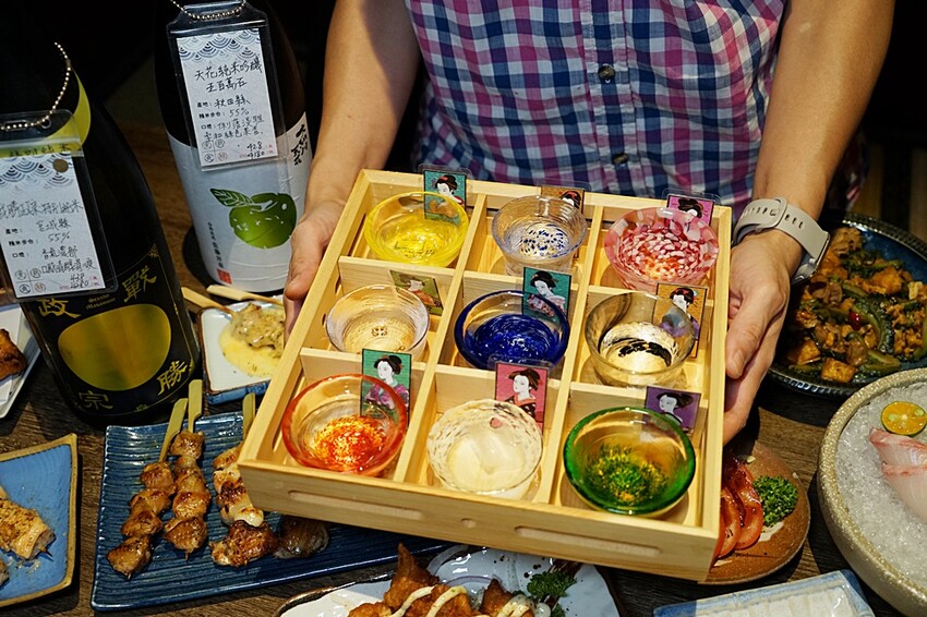 台中高人氣日式居酒屋｜將軍府勤美店，大啖比手掌大的大生蠔、串燒、特色清酒，菜單完全無雷絕對讓人再回訪