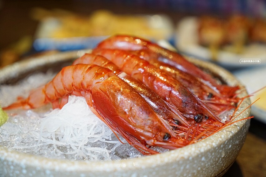 台中高人氣日式居酒屋｜將軍府勤美店，大啖比手掌大的大生蠔、串燒、特色清酒，菜單完全無雷絕對讓人再回訪