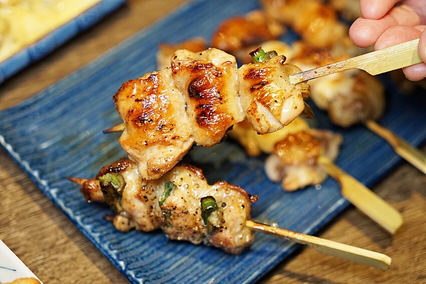 台中高人氣日式居酒屋｜將軍府勤美店，大啖比手掌大的大生蠔、串燒、特色清酒，菜單完全無雷絕對讓人再回訪