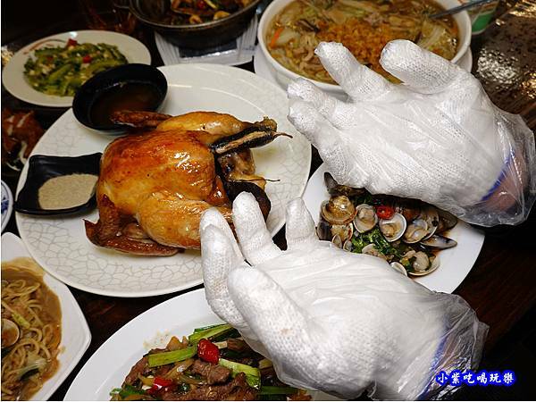 手扒雞口罩-百匯窯烤雞海鮮快炒餐廳  (2).jpg