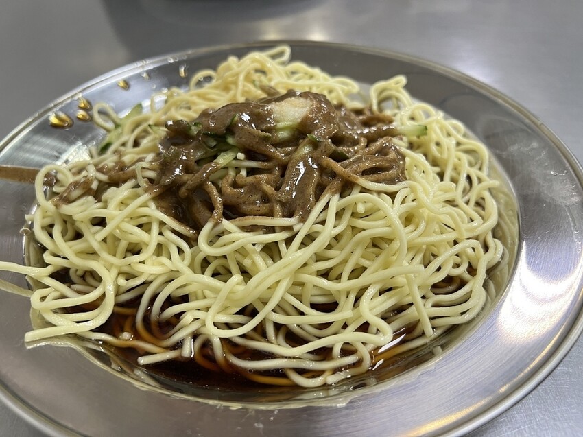 【台北南港美食】闞記涼麵,南港車站前的平價親民美食,多樣精彩 【台北南港美食】闞記涼麵,南港車站前的平價親民美食,多樣精彩