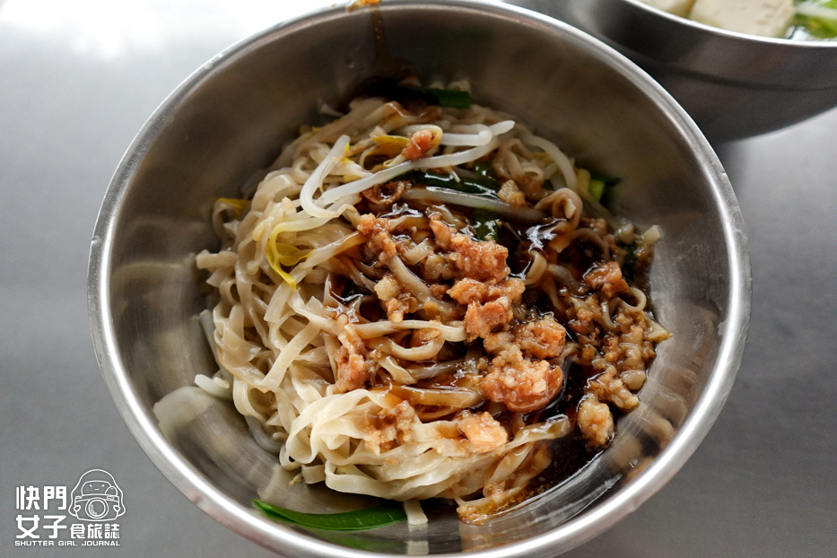 37南港車站美食闞記涼麵闕記涼麵麻醬麵頭骨肉意麵羹湯.jpg 37南港車站美食闞記涼麵闕記涼麵麻醬麵頭骨肉意麵羹湯.jpg