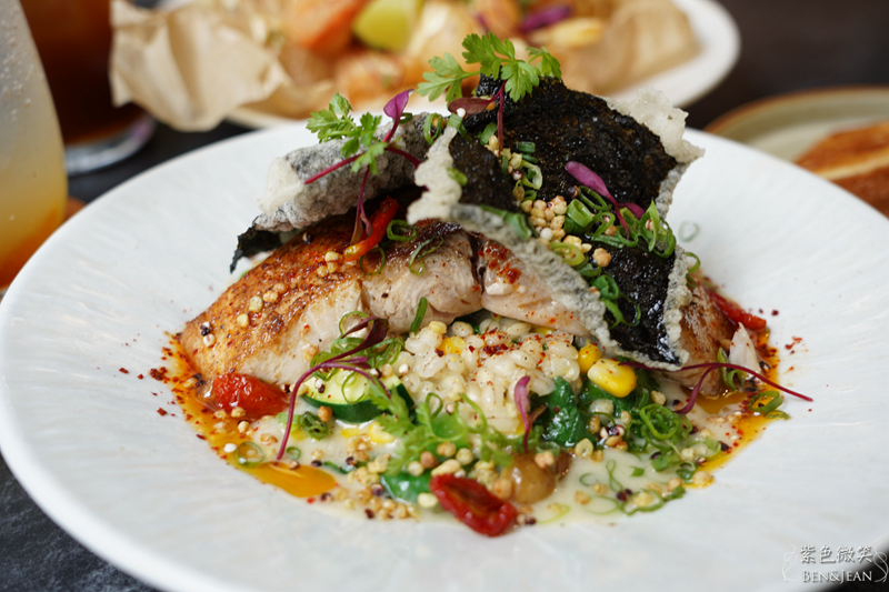 宜蘭縣羅東鎮簡捷餐桌 C.C Eatery》隱藏巷弄的法式小餐館，純白色系網美店，餐點色香味十足啊