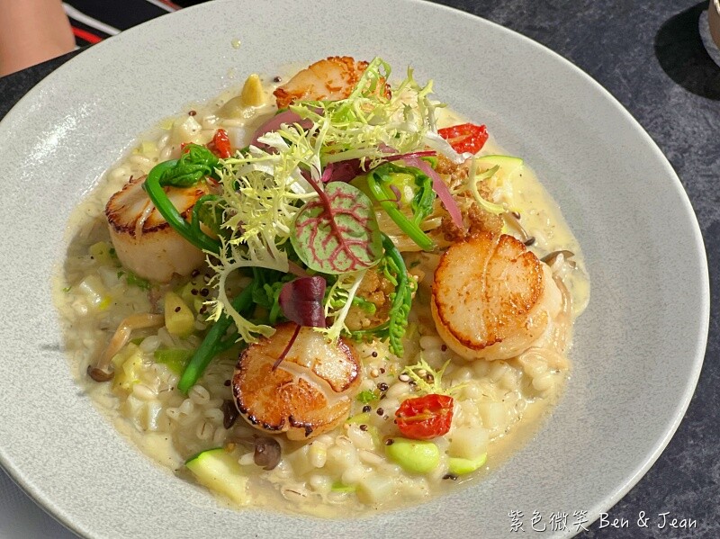 宜蘭縣羅東鎮簡捷餐桌 C.C Eatery》隱藏巷弄的法式小餐館，純白色系網美店，餐點色香味十足啊