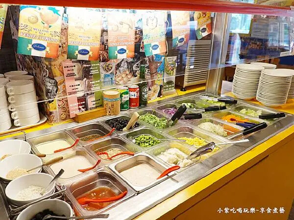威尼斯義大利餐廳-自助沙拉吧 (2).jpg