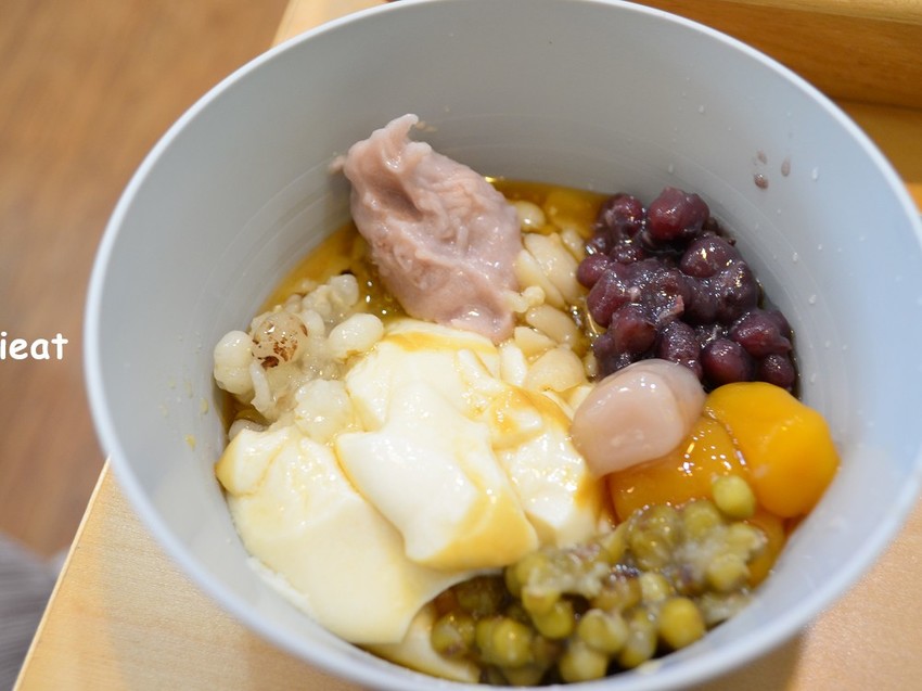 綠果子手調茶飲咖啡豆花仙草 斗六美食 斗六火車站美食 斗六甜點 斗六下午茶