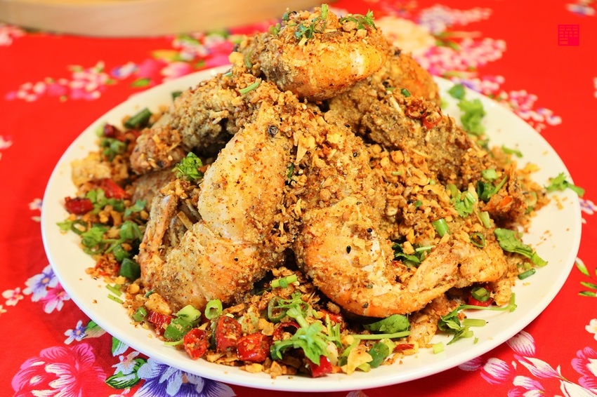 高雄美濃餐廳景點推薦／里長台灣鯛從產地到餐廳只要10秒　自產自銷好運敲敲魚、客家砂鍋台灣鯛 - 跟著華少吃吃吃