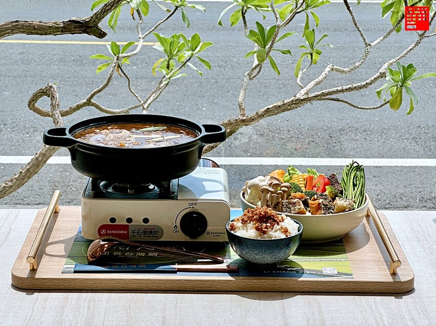 高雄市美濃區高雄美食／里長台灣鯛：美濃必吃「好客鍋」！用客家小炒煮鯛魚火鍋的黃金三層次