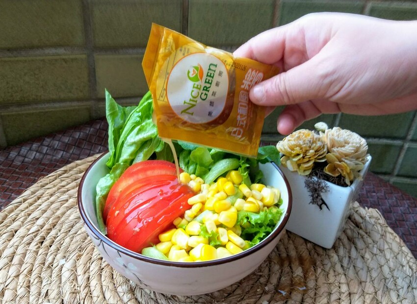 【美食】「Nice Green 美蔬菜超市 東門店」美蔬菜、舒肥雞胸肉、極品燉湯，中正區超市推薦