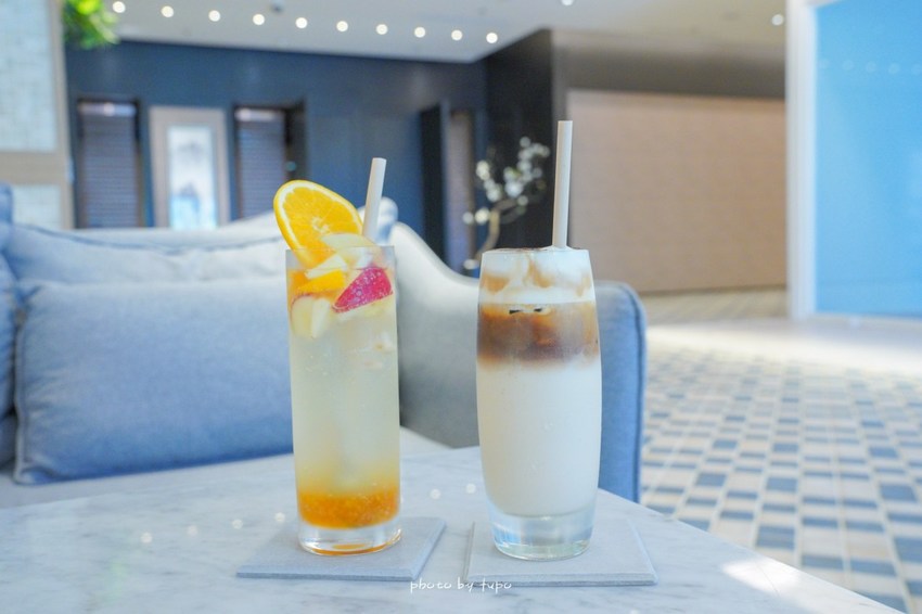 一秒拍出雜誌風～隱藏在萬豪酒店的高質感咖啡廳，大理石紋配上金屬吊燈超美～網美集散地！