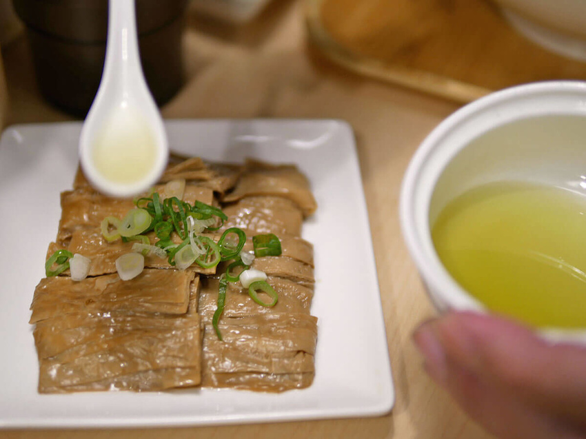 禾 Shang's Noodles_花椒油_132310.JPG 禾 Shang's Noodles_花椒油_132310.JPG