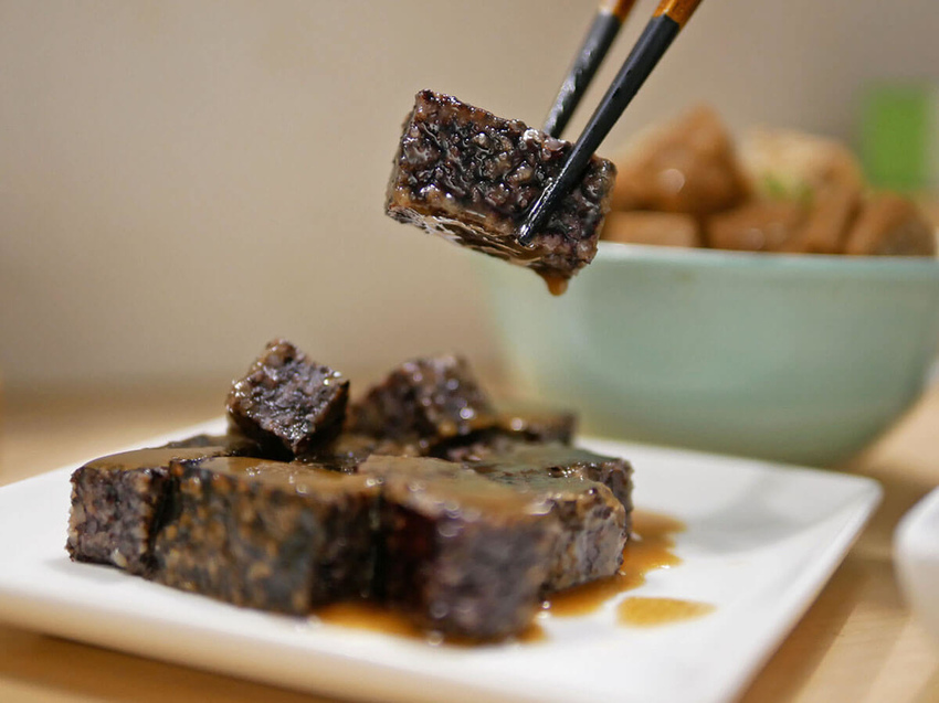 禾 Shang's Noodles_滷菜_豬血糕_131810.JPG 禾 Shang's Noodles_滷菜_豬血糕_131810.JPG