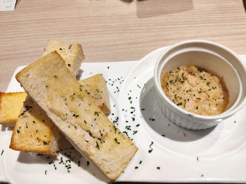 NU 蒜香起司麵包