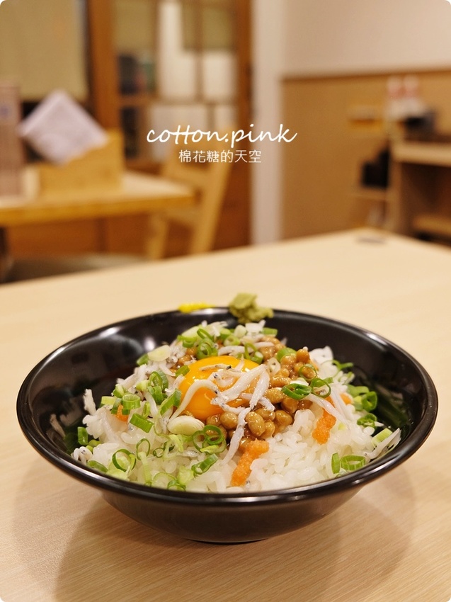 這牽絲你可以嗎?台中逢甲出現日本街邊小店~湘太郎吃得到納豆蓋飯! 這牽絲你可以嗎?台中逢甲出現日本街邊小店~湘太郎吃得到納豆蓋飯!