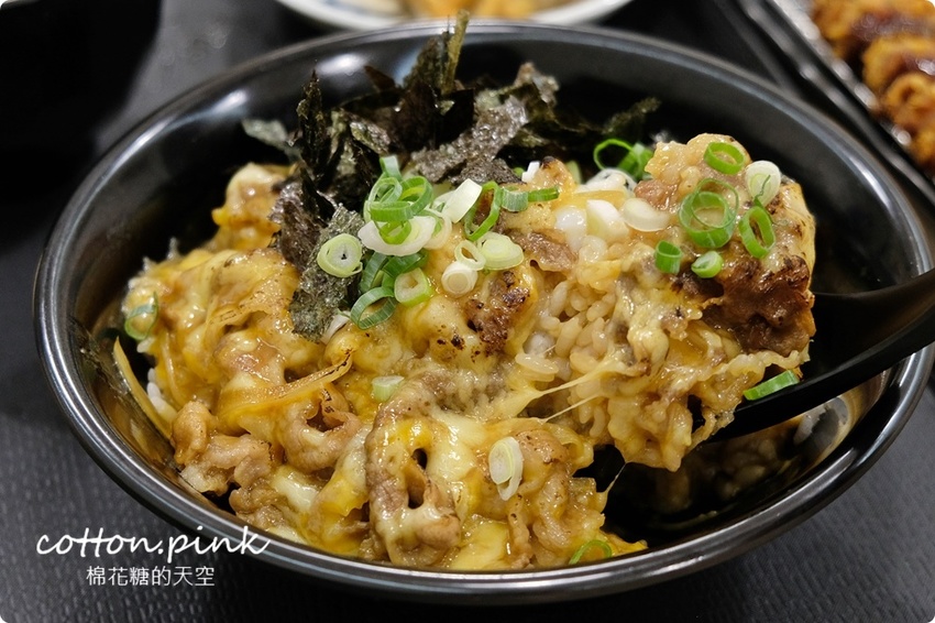 這牽絲你可以嗎?台中逢甲出現日本街邊小店~湘太郎吃得到納豆蓋飯! 這牽絲你可以嗎?台中逢甲出現日本街邊小店~湘太郎吃得到納豆蓋飯!