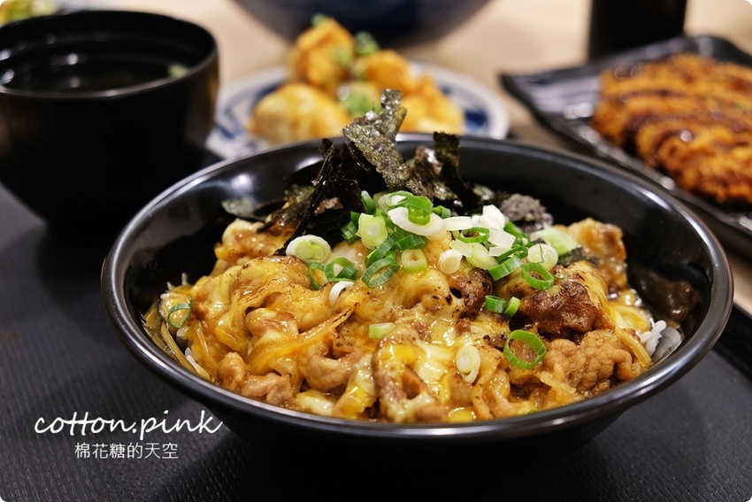 這牽絲你可以嗎?台中逢甲出現日本街邊小店~湘太郎吃得到納豆蓋飯! 這牽絲你可以嗎?台中逢甲出現日本街邊小店~湘太郎吃得到納豆蓋飯!