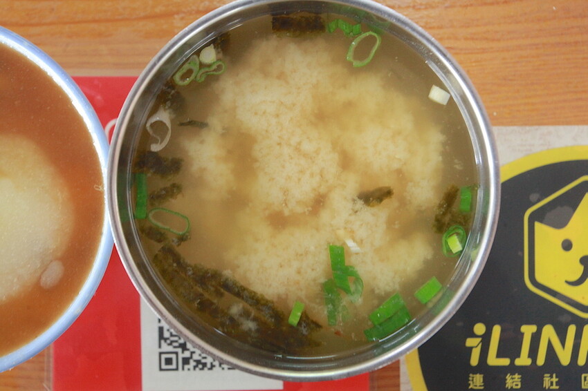 台南市北區吃。台南市｜北區。「林家-碗開富粿」飄香30年隱身巷弄傳統小吃，據說店家肉圓開店不久就銷售一空「林家-碗