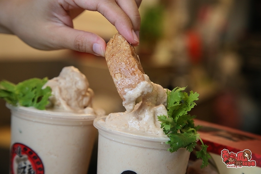 【台南冰店】台南超狂花生糖冰沙！採用百年老店的花生糖製作，今夏最狂台味就是它：進福大灣花生糖赤崁店 - 熱血玩台南。跳躍新世界