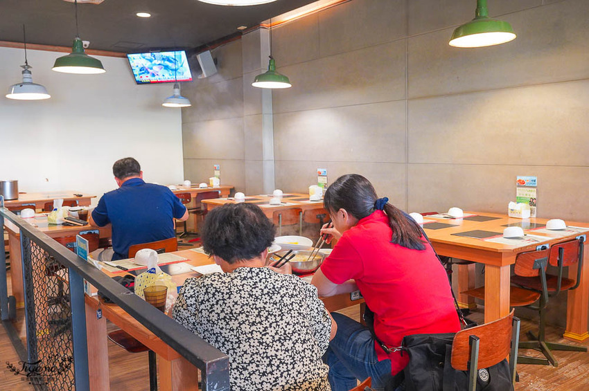 台南東區火鍋》錢源日式涮涮鍋崇道店，平價環境優，用料實在的台南老字號涮涮鍋，參加活動肉盤加量50% @緹雅瑪 美食旅遊趣