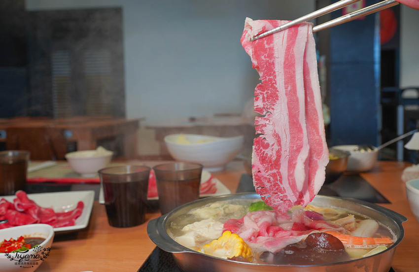 台南東區火鍋》錢源日式涮涮鍋崇道店，平價環境優，用料實在的台南老字號涮涮鍋，參加活動肉盤加量50% @緹雅瑪 美食旅遊趣